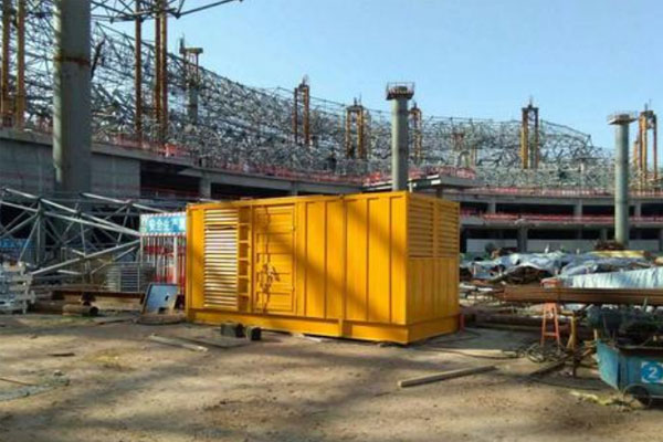 云城发电机出租如何判断空气滤清器是否需要更换？